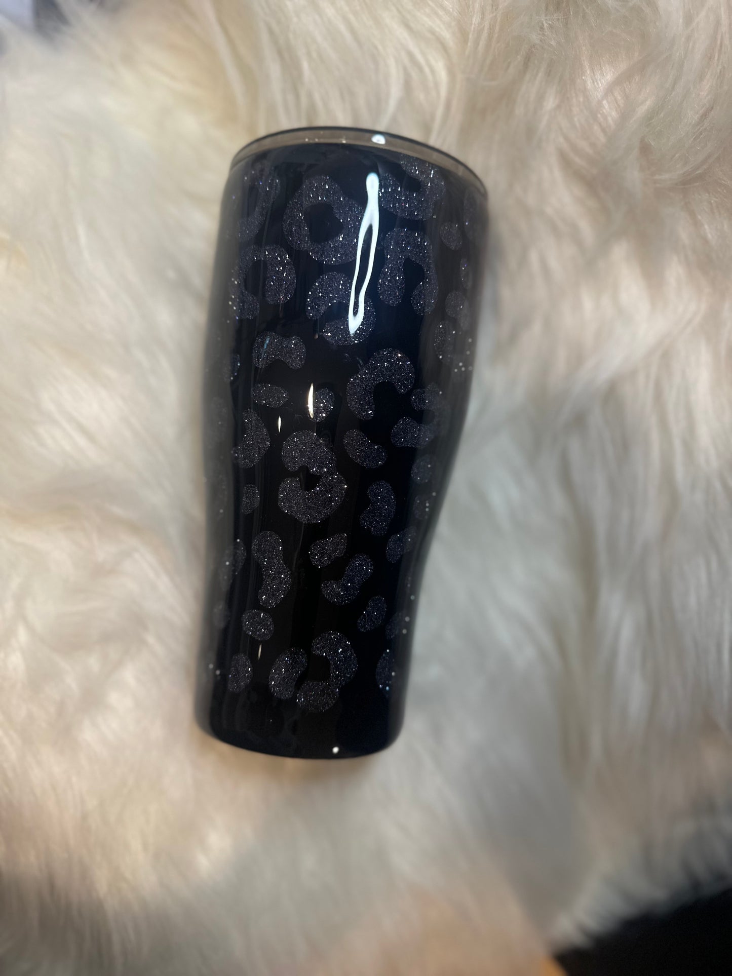 30oz curved ~Black glittered Leopard Print